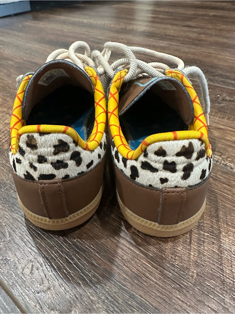 adidas Kids Brown, Blue & Yellow Low-Top Sneakers Disney’s Toy Story (Woody) - Picture 6 of 9